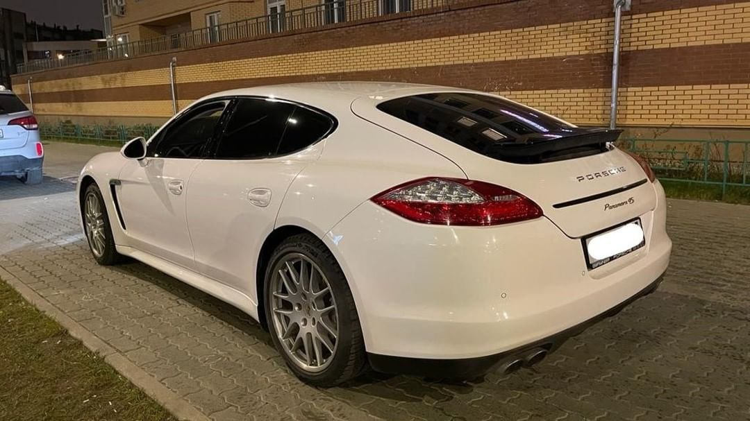 Porsche, фото из портфолия 5